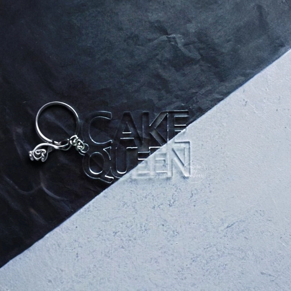 Cake queen key chain - Made by Confetti